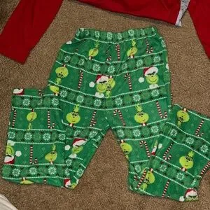 Dr. Seuss | Pajamas | Dr Seuss Grinch Kids Pajama Set Red Green Gray ...